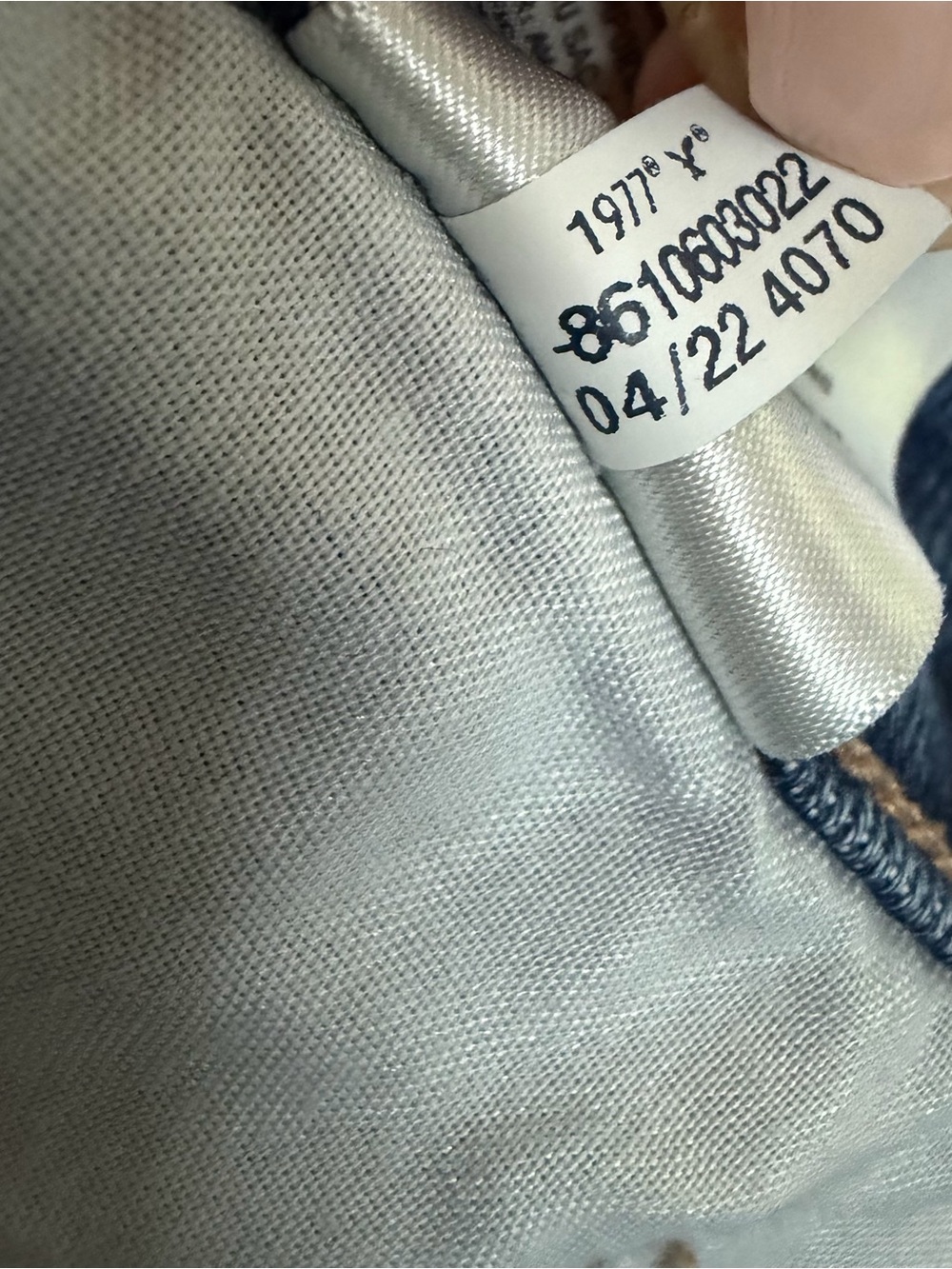 American Eagle Outfitters Tomgirl Stretch Blue Jeans Button Fly. Size 4 Short - Picture 12 of 14